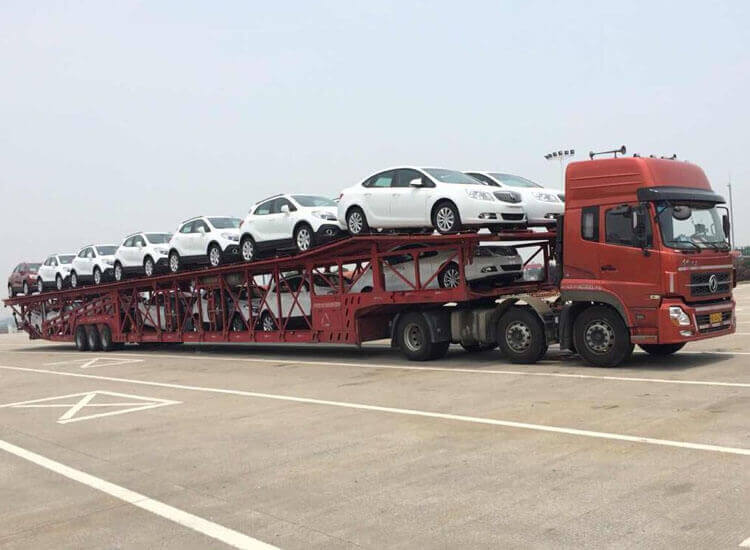 轎車托運車